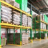 Как да проектираме Push Back Pallet Rack System, така че да издържи на сеизми...
